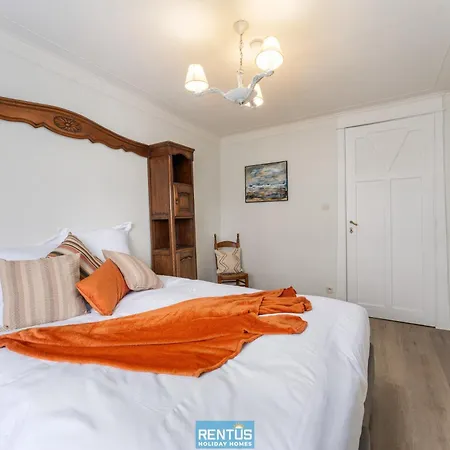 Etoile De - Authentic Coastal At